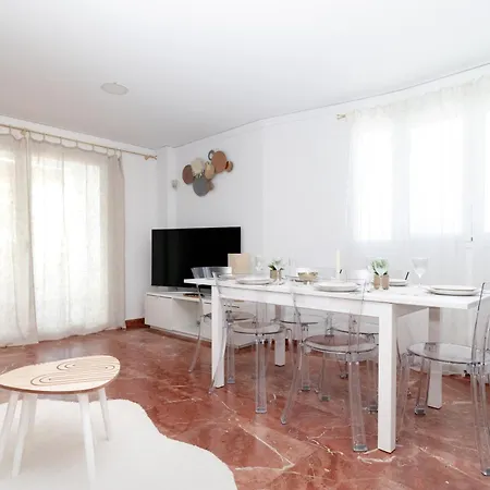Casa Con Barbacoa Piscina Y Parking Privado