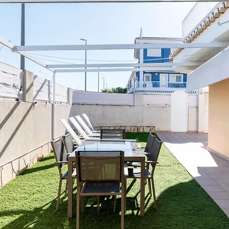 Casa Con Barbacoa Piscina Y Parking Privado Dom wakacyjny