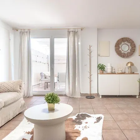 Dom wakacyjny Casa Con Barbacoa Piscina Y Parking Privado Gandia