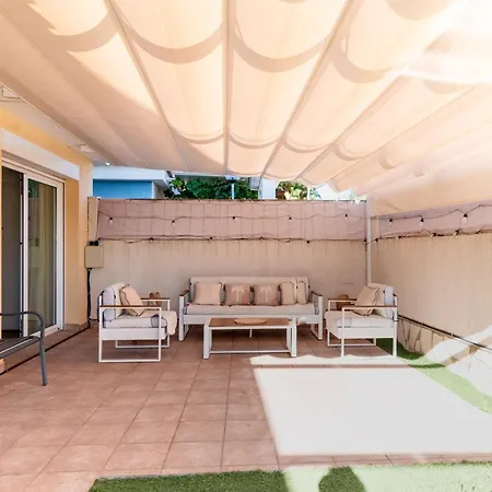 Casa Con Barbacoa Piscina Y Parking Privado *