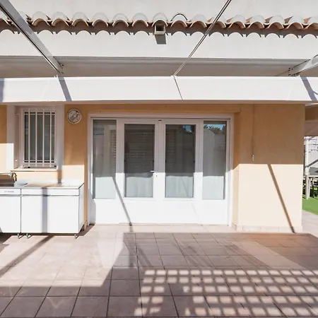 Casa Con Barbacoa Piscina Y Parking Privado *