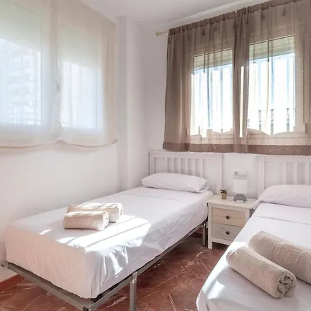Casa Con Barbacoa Piscina Y Parking Privado * Gandia