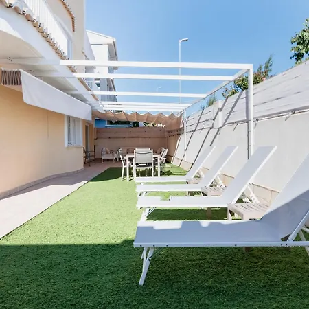 Dom wakacyjny Casa Con Barbacoa Piscina Y Parking Privado *
