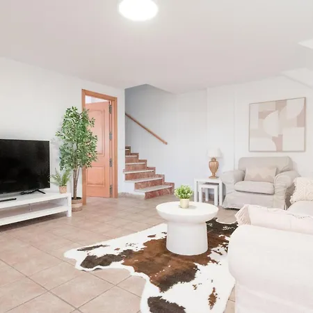 Casa Con Barbacoa Piscina Y Parking Privado Gandia